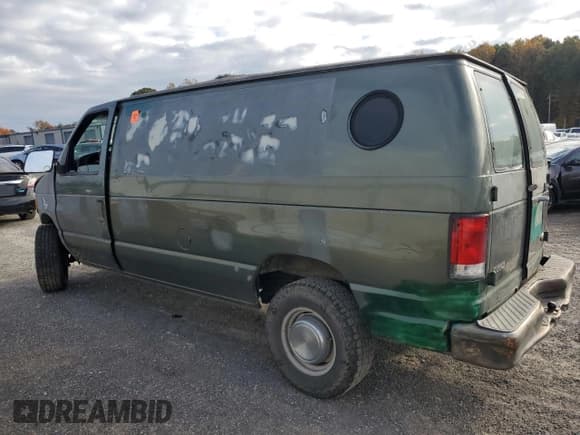 ✅ 2002 Ford Econoline Cargo • VIN: 1FTNE24242HA70779 • Lot: 78194404. Wystawiony na Copart z przebiegiem 278 907 mil. Bezpłatny archiwum sprzedaży aukcyjnych z USA i szczegółowy raport historii pojazdu na DreamBid. Zdjęcie 2.