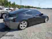 2010 Hyundai Genesis Coupe Track z VIN KMHHU6KH5AU009649, wystawiony jako Copart lot #52983375 z przebiegiem 135 789 mil mil oraz Szkoda całkowita • Salvage title. Historia ofert i sprzedaży dostępna na DreamBid. Obrazek 3.