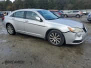 ✅ 2011 Chrysler 200 Touring • VIN: 1C3BC1FB1BN507790 • Лот: 90285575. Опубликован ранее на Copart с пробегом 146 810 миль. Бесплатный доступ к архиву аукционных продаж из США и подробный отчёт об истории автомобиля на DreamBid. Изображение 4.