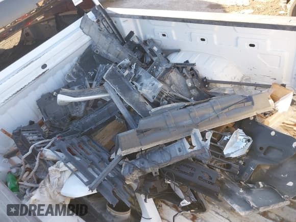 ✅ 2021 Chevrolet Silverado 2500HD Work Truck • VIN: 1GC1YLE78MF288230 • Лот: 43635503. Опубликован ранее на IAAI с пробегом 127 646 миль. Бесплатный доступ к архиву аукционных продаж из США и подробный отчёт об истории автомобиля на DreamBid. Изображение 12.