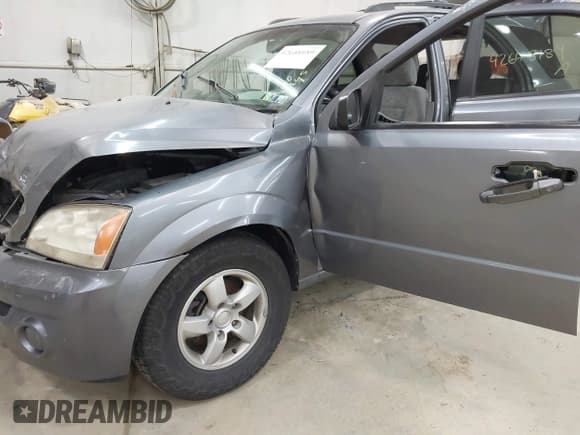 ✅ 2006 Kia Sorento LX • VIN: KNDJC733465541087 • Lot: 42648189. Listed on IAAI with 99,145 mi. Free auction sales archive from the USA and detailed vehicle history report at DreamBid. Image 14.