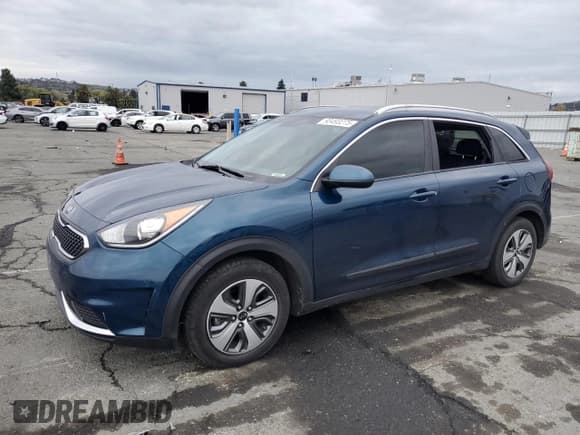 ✅ 2019 Kia Niro LX • VIN: KNDCB3LC0K5252075 • Lot: 93493275. Listed on Copart with 187,726 mi. Free auction sales archive from the USA and detailed vehicle history report at DreamBid. Image 1.