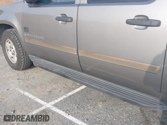 ✅ 2007 Chevrolet Avalanche LS • VIN: 3GNEC12067G308190 • Lot: 41906624. Listed on IAAI with 259,327 mi. Free auction sales archive from the USA and detailed vehicle history report at DreamBid. Image 6.