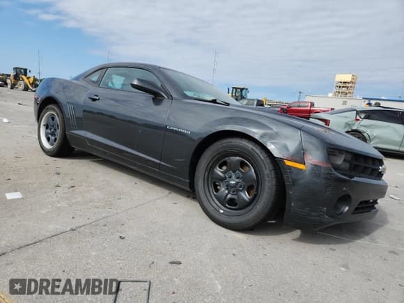 ✅ 2013 Chevrolet Camaro LS • VIN: 2G1FA1E39D9240197 • Лот: 89478355. Опубликован ранее на Copart с пробегом 60 535 миль. Бесплатный доступ к архиву аукционных продаж из США и подробный отчёт об истории автомобиля на DreamBid. Изображение 4.