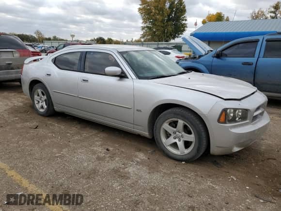 2010 Dodge Charger SXT с VIN 2B3CA3CV6AH197838, выставлен на аукционе Copart как лот 78125904 с пробегом 127 840 миль миль и Списание • Salvage title. История ставок и продаж доступна на DreamBid. Изображение 4.