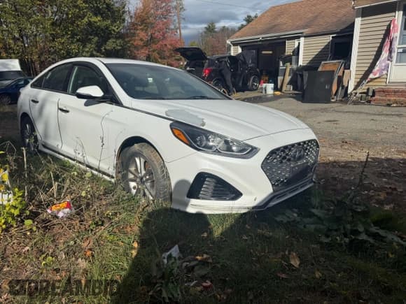 ✅ 2018 Hyundai Sonata SEL • VIN: 5NPE34AF4JH722518 • Lot: 92631335. Wystawiony na Copart z przebiegiem 87 465 mil. Bezpłatny archiwum sprzedaży aukcyjnych z USA i szczegółowy raport historii pojazdu na DreamBid. Zdjęcie 1.