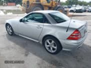 ✅ 2001 Mercedes-Benz SLK 230/320 • VIN: WDBKK65F81F185298 • Lot: 42963336. Listed on IAAI with 73,700 mi. Free auction sales archive from the USA and detailed vehicle history report at DreamBid. Image 3.