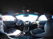 ✅ 2016 Hyundai Veloster Turbo • VIN: KMHTC6AE6GU294648 • Lot: 42311378. Wystawiony na IAAI z przebiegiem 94 552 mil. Bezpłatny archiwum sprzedaży aukcyjnych z USA i szczegółowy raport historii pojazdu na DreamBid. Zdjęcie 18.