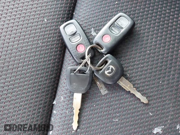 ✅ 2007 Mazda 3 S Sport • VIN: JM1BK143371675147 • Lot: 42622744. Wystawiony na IAAI z przebiegiem 145 294 mil. Bezpłatny archiwum sprzedaży aukcyjnych z USA i szczegółowy raport historii pojazdu na DreamBid. Zdjęcie 11.