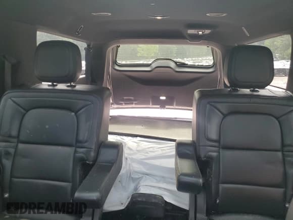 ✅ 2018 Lincoln Navigator Reserve • VIN: 5LMJJ3LT0JEL03222 • Лот: 64489405. Опубликован ранее на Copart с пробегом 89 234 миль. Бесплатный доступ к архиву аукционных продаж из США и подробный отчёт об истории автомобиля на DreamBid. Изображение 10.