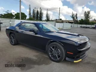 ✅ 2021 Dodge Challenger GT • VIN: 2C3CDZKG0MH605190 • Lot: 52042403. Wystawiony na Copart z przebiegiem 12 872 mil. Bezpłatny archiwum sprzedaży aukcyjnych z USA i szczegółowy raport historii pojazdu na DreamBid. Zdjęcie 4.