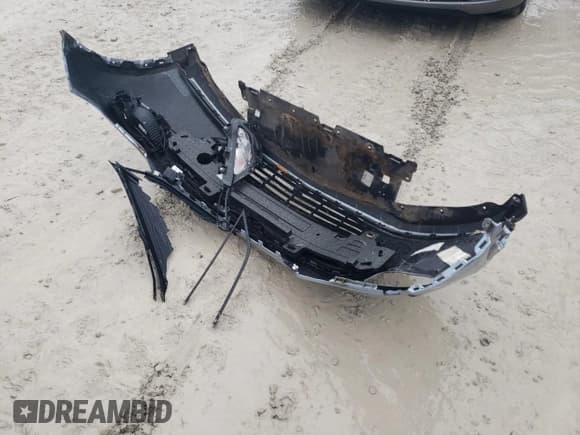 ✅ 2018 Chevrolet Bolt EV Premier • VIN: 1G1FX6S03J4109867 • Lot: 84071864. Wystawiony na Copart z przebiegiem 24 134 mil. Bezpłatny archiwum sprzedaży aukcyjnych z USA i szczegółowy raport historii pojazdu na DreamBid. Zdjęcie 12.