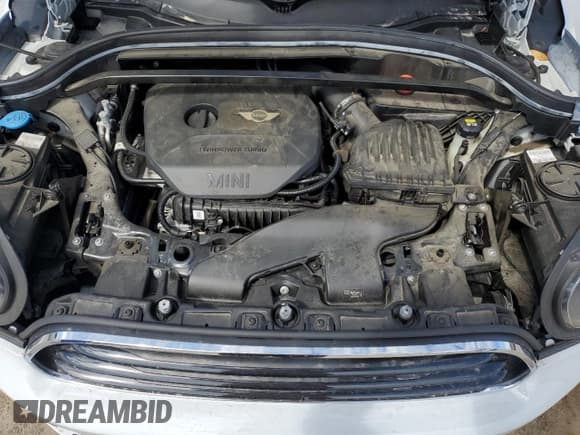 ✅ 2018 MINI Countryman Cooper • VIN: WMZYS7C38J3E08678 • Lot: 68916045. Listed on Copart with 24,980 mi. Free auction sales archive from the USA and detailed vehicle history report at DreamBid. Image 11.