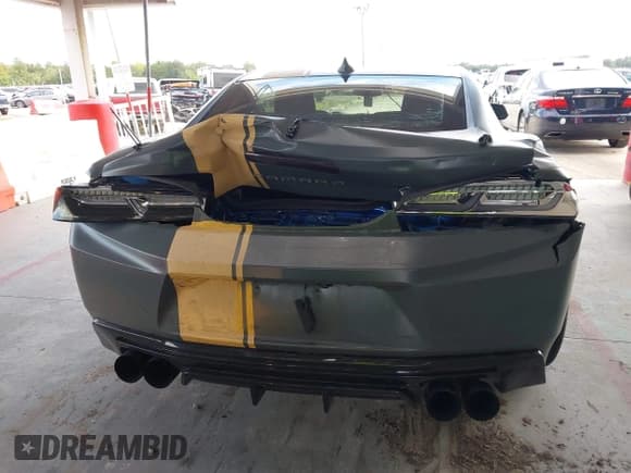 ✅ 2017 Chevrolet Camaro 1LT • VIN: 1G1FB1RX2H0105606 • Lot: 43186723. Listed on IAAI with 85,360 mi. Free auction sales archive from the USA and detailed vehicle history report at DreamBid. Image 16.