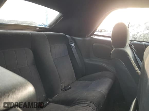 ✅ 2005 Chrysler Sebring • VIN: 1C3EL45X25N677043 • Lot: 82529324. Listed on Copart with 105,774 mi. Free auction sales archive from the USA and detailed vehicle history report at DreamBid. Image 11.