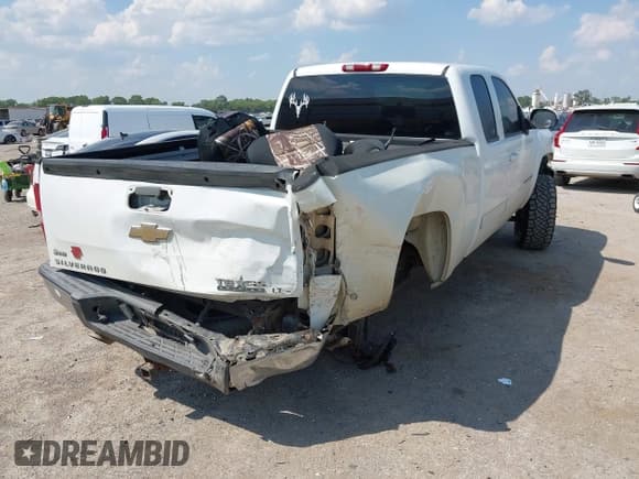 ✅ 2008 Chevrolet Silverado 1500 1LT • VIN: 1GCEC19J48Z227908 • Lot: 43246065. Listed on IAAI with 208,058 mi. Free auction sales archive from the USA and detailed vehicle history report at DreamBid. Image 4.