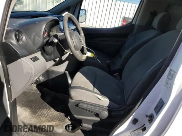 ✅ 2017 Nissan NV200 SV • VIN: 3N6CM0KN0HK693955 • Lot: 85694925. Wystawiony na Copart z przebiegiem 173 573 mil. Bezpłatny archiwum sprzedaży aukcyjnych z USA i szczegółowy raport historii pojazdu na DreamBid. Zdjęcie 7.