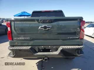 2025 Chevrolet Silverado 1500 Custom Trail Boss z VIN 3GCPKCEK3SG348264, wystawiony jako Copart lot #87218695 z przebiegiem 3 232 mil mil oraz Szkoda całkowita • Salvage title. Historia ofert i sprzedaży dostępna na DreamBid. Obrazek 6.