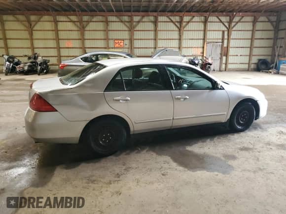 2006 Honda Accord VP with VIN 1HGCM56186A812665, listed as a Copart auction lot 50032104 with 391,346 mi miles and Salvage title. Bid and sale history available at DreamBid. Image 3.