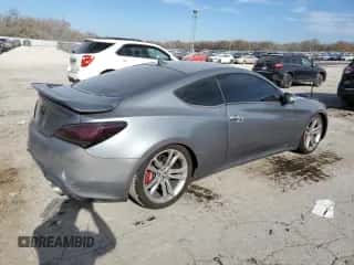 2011 Hyundai Genesis Coupe Track z VIN KMHHU6KH8BU046924, wystawiony jako Copart lot #82191954 z przebiegiem 127 127 mil mil oraz Szkoda całkowita • Salvage title. Historia ofert i sprzedaży dostępna na DreamBid. Obrazek 3.