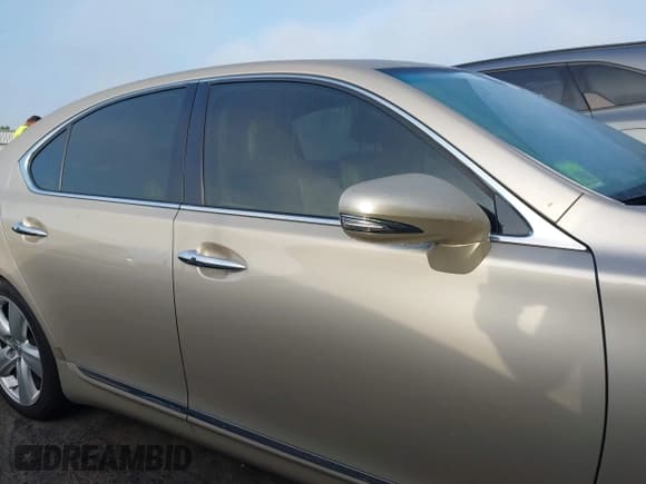 ✅ 2012 Lexus LS 460 • VIN: JTHBL5EF5C5111062 • Lot: 42726458. Listed on IAAI with 87,277 mi. Free auction sales archive from the USA and detailed vehicle history report at DreamBid. Image 13.