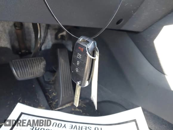 ✅ 2019 Kia Sorento LX • VIN: 5XYPG4A53KG585861 • Лот: 43512101. Опубликован ранее на IAAI с пробегом 53 798 миль. Бесплатный доступ к архиву аукционных продаж из США и подробный отчёт об истории автомобиля на DreamBid. Изображение 11.