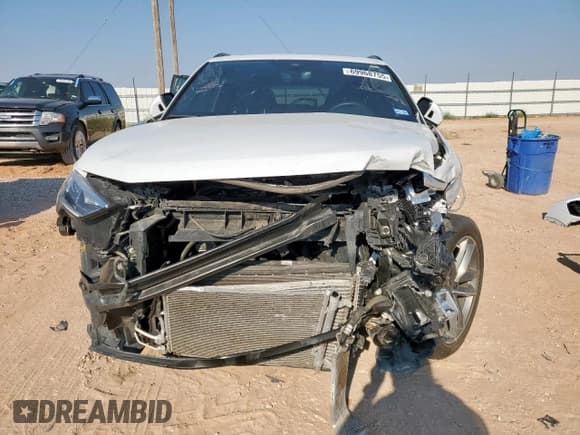 ✅ 2023 Audi Q3 S line Premium Plus • VIN: WA1EEDF39P1113010 • Лот: 69968755. Опубликован ранее на Copart с пробегом 28 495 миль. Бесплатный доступ к архиву аукционных продаж из США и подробный отчёт об истории автомобиля на DreamBid. Изображение 5.