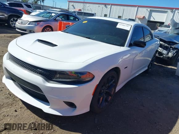 ✅ 2023 Dodge Charger R/T • VIN: 2C3CDXCT5PH700008 • Lot: 43481767. Wystawiony na IAAI z przebiegiem 23 951 mil. Bezpłatny archiwum sprzedaży aukcyjnych z USA i szczegółowy raport historii pojazdu na DreamBid. Zdjęcie 18.