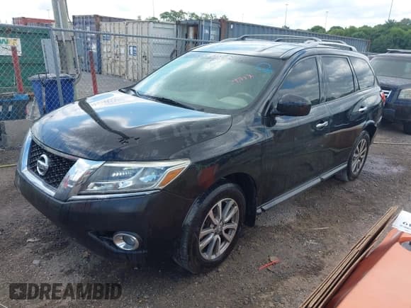 ✅ 2015 Nissan Pathfinder SL • VIN: 5N1AR2MM8FC694135 • Lot: 42904639. Listed on IAAI with 211,648 mi. Free auction sales archive from the USA and detailed vehicle history report at DreamBid. Image 2.