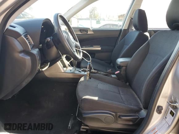 ✅ 2011 Subaru Forester X • VIN: JF2SHBBC0BH763615 • Lot: 90868115. Wystawiony na Copart z przebiegiem 99 734 mil. Bezpłatny archiwum sprzedaży aukcyjnych z USA i szczegółowy raport historii pojazdu na DreamBid. Zdjęcie 7.