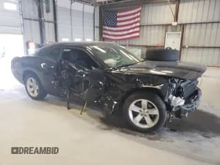✅ 2014 Dodge Challenger SXT • VIN: 2C3CDYAG8EH273951 • Lot: 70914404. Wystawiony na Copart z przebiegiem Nie podano. Bezpłatny archiwum sprzedaży aukcyjnych z USA i szczegółowy raport historii pojazdu na DreamBid. Zdjęcie 4.