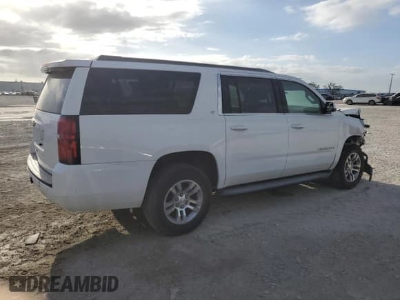 ✅ 2020 Chevrolet Suburban LT • VIN: 1GNSKHKC6LR243991 • Lot: 77182734. Wystawiony na Copart z przebiegiem Nie podano. Bezpłatny archiwum sprzedaży aukcyjnych z USA i szczegółowy raport historii pojazdu na DreamBid. Zdjęcie 3.
