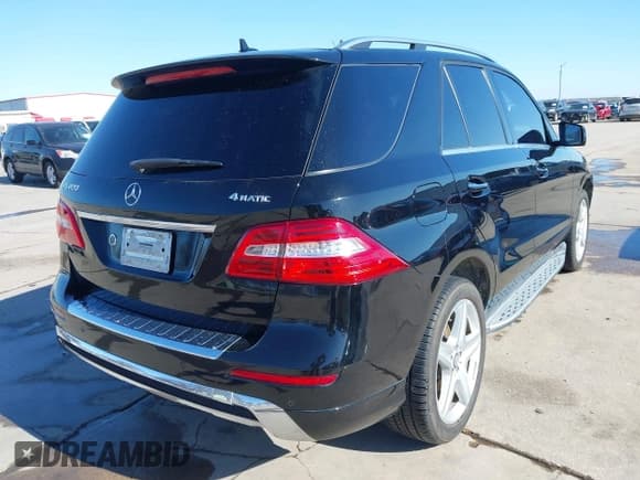 ✅ 2015 Mercedes-Benz M 400 • VIN: 4JGDA5GB1FA510309 • Lot: 41603810. Listed on IAAI with 109,391 mi. Free auction sales archive from the USA and detailed vehicle history report at DreamBid. Image 4.