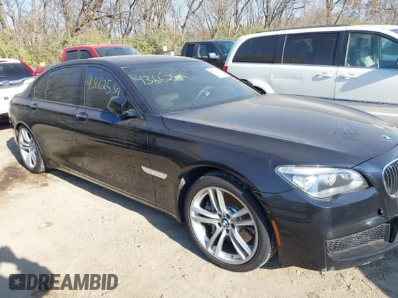 ✅ 2014 BMW 7 Series ALPINA B7 xDrive • VIN: WBAYF8C55ED653668 • Lot: 43662539. Listed on IAAI with 132,138 mi. Free auction sales archive from the USA and detailed vehicle history report at DreamBid. Image 13.