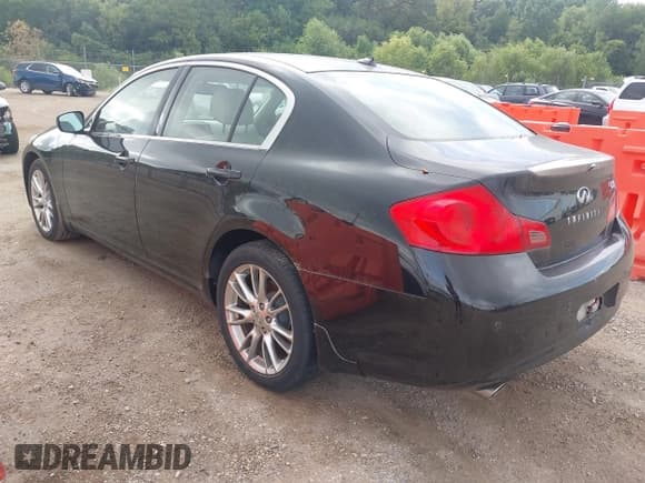 ✅ 2010 Infiniti G37 x • VIN: JN1CV6AR5AM251379 • Lot: 42964860. Wystawiony na IAAI z przebiegiem 139 208 mil. Bezpłatny archiwum sprzedaży aukcyjnych z USA i szczegółowy raport historii pojazdu na DreamBid. Zdjęcie 3.