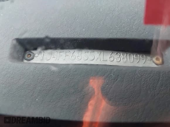 ✅ 1999 Jeep Cherokee Sport • VIN: 1J4FF68S5XL638099 • Lot: 43745870. Wystawiony na IAAI z przebiegiem 132 774 mil. Bezpłatny archiwum sprzedaży aukcyjnych z USA i szczegółowy raport historii pojazdu na DreamBid. Zdjęcie 12.