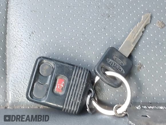 ✅ 2009 Ford Econoline Cargo • VIN: 1FTNE24L79DA49421 • Lot: 41630429. Listed on IAAI with 220,869 mi. Free auction sales archive from the USA and detailed vehicle history report at DreamBid. Image 11.