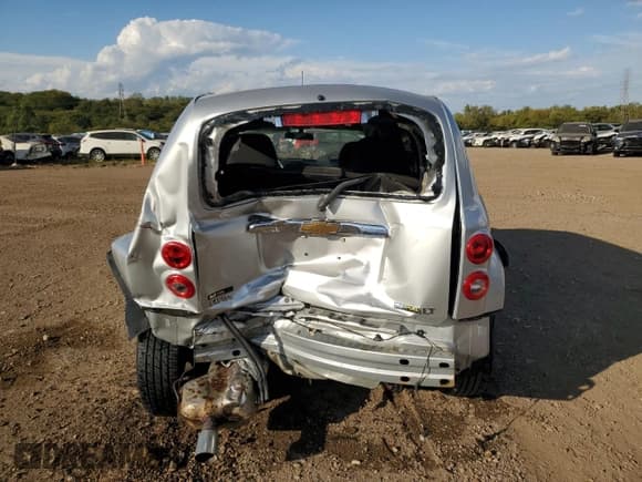 ✅ 2009 Chevrolet HHR 2LT • VIN: 3GNCA53V39S644877 • Lot: 85651015. Listed on Copart with 82,727 mi. Free auction sales archive from the USA and detailed vehicle history report at DreamBid. Image 6.