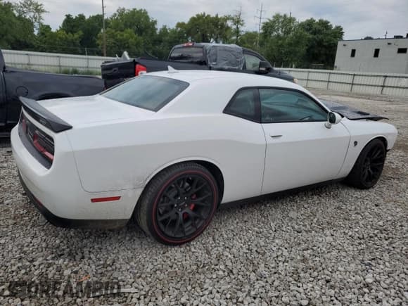 ✅ 2015 Dodge Challenger SRT Hellcat • VIN: 2C3CDZC99FH854283 • Lot: 60892034. Wystawiony na Copart z przebiegiem 10 815 mil. Bezpłatny archiwum sprzedaży aukcyjnych z USA i szczegółowy raport historii pojazdu na DreamBid. Zdjęcie 3.