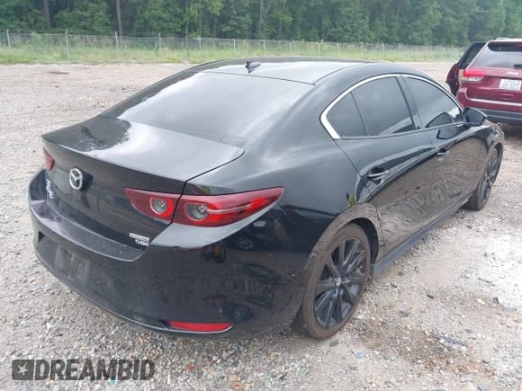 ✅ 2021 Mazda 3 2.5 Turbo • VIN: 3MZBPBAY6MM254106 • Лот: 42645399. Опубликован ранее на IAAI с пробегом 40 881 миль. Бесплатный доступ к архиву аукционных продаж из США и подробный отчёт об истории автомобиля на DreamBid. Изображение 4.