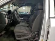 ✅ 2016 Chevrolet Silverado 1500 LT • VIN: 3GCUKREC6GG334722 • Lot: 95880395. Wystawiony na Copart z przebiegiem 186 347 mil. Bezpłatny archiwum sprzedaży aukcyjnych z USA i szczegółowy raport historii pojazdu na DreamBid. Zdjęcie 7.