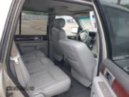 ✅ 2005 Lincoln Navigator Luxury • VIN: 5LMFU27585LJ15553 • Lot: 42090461. Listed on IAAI with 243,871 mi. Free auction sales archive from the USA and detailed vehicle history report at DreamBid. Image 8.