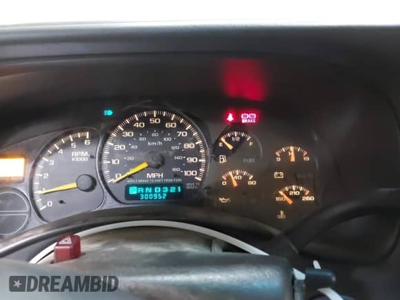 2000 Chevrolet Suburban LT с VIN 3GNFK16T9YG130739, выставлен на аукционе IAAI как лот 41943223 с пробегом 300 952 миль миль и . История ставок и продаж доступна на DreamBid. Изображение 7.