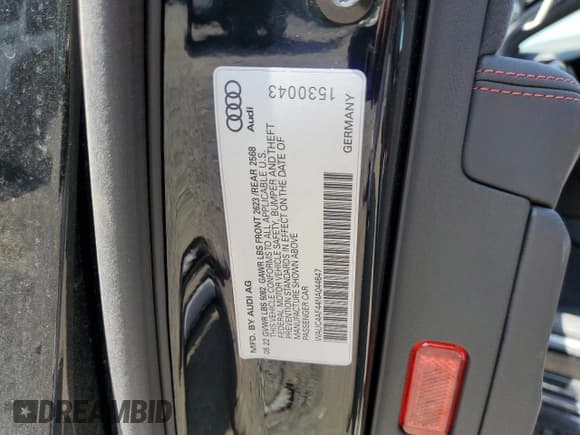 ✅ 2022 Audi S4 Prestige • VIN: WAUC4AF44NA044647 • Lot: 67740495. Wystawiony na Copart z przebiegiem 19 253 mil. Bezpłatny archiwum sprzedaży aukcyjnych z USA i szczegółowy raport historii pojazdu na DreamBid. Zdjęcie 12.