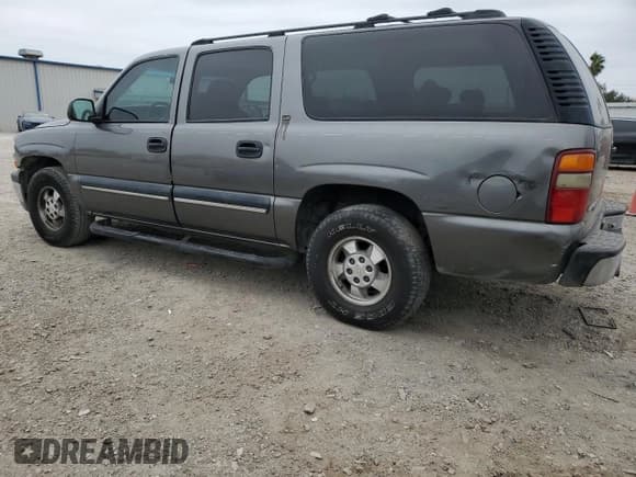 ✅ 2001 Chevrolet Suburban LS • VIN: 3GNEC16T11G166021 • Лот: 46062145. Опубликован ранее на Copart с пробегом 309 029 миль. Бесплатный доступ к архиву аукционных продаж из США и подробный отчёт об истории автомобиля на DreamBid. Изображение 2.