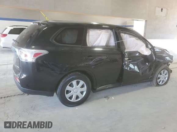 ✅ 2014 Mitsubishi Outlander ES • VIN: JA4AD2A3XEZ019777 • Lot: 62540875. Listed on Copart with 92,796 mi. Free auction sales archive from the USA and detailed vehicle history report at DreamBid. Image 3.
