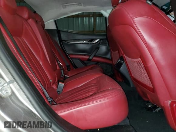 ✅ 2015 Maserati Ghibli • VIN: ZAM57XSA8F1155250 • Lot: 85365165. Wystawiony na Copart z przebiegiem 105 477 mil. Bezpłatny archiwum sprzedaży aukcyjnych z USA i szczegółowy raport historii pojazdu na DreamBid. Zdjęcie 10.