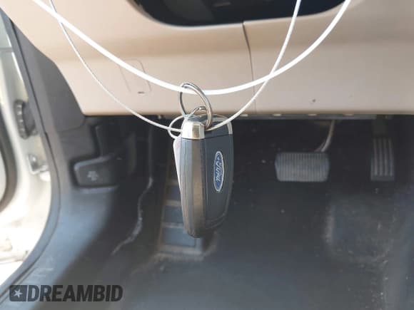 ✅ 2020 Ford Escape SE • VIN: 1FMCU0G67LUA54335 • Lot: 43364871. Listed on IAAI with 142,615 mi. Free auction sales archive from the USA and detailed vehicle history report at DreamBid. Image 11.