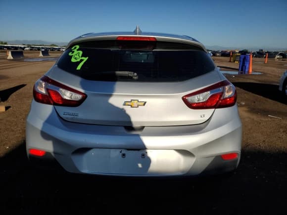 ✅ 2018 Chevrolet Cruze LT • VIN: 3G1BE6SM7JS642408 • Lot: 69514935. Listed on Copart with 74,179 mi. Free auction sales archive from the USA and detailed vehicle history report at DreamBid. Image 6.