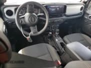 ✅ 2024 Jeep Gladiator Sport • VIN: 1C6HJTAG3RL109570 • Lot: 56641435. Wystawiony na Copart z przebiegiem 9 163 mil. Bezpłatny archiwum sprzedaży aukcyjnych z USA i szczegółowy raport historii pojazdu na DreamBid. Zdjęcie 8.